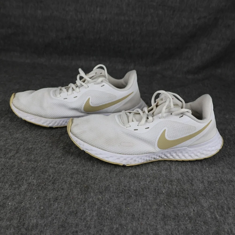Nike Shoes Womens Size 11 White Gold Mesh Running Athletic Sneakers BQ3207-108